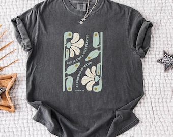 Boho Blumen-T-Shirt, Botanisches T-Shirt, Christian Comfort Colors®Shirt, Christliches Shirt, Glaube-T-Shirt, Wildblumen-Top, Bibel-Vers-Shirt