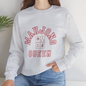 Mahjong Sweatshirt, Queen Sweatshirt, Mahjong Gift, Gift for Player, Mahjong Queen Top,  Fun Game Shirt, Mahjong Lover Gift, Asian Game Gift