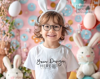 Camiseta branca de Páscoa infantil Mockup, branco Bella Canvas 3001T Camiseta Maquete de Páscoa bebê criança menino modelo infantil camisa branca com gola redonda simulada