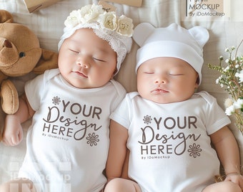 Vit babybody för nyfödd, mockup för tvillingpar, White Rabbit skins 4400, mockup för parbody, Babyshowerbody