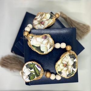 Oyster shell Magnolia garland