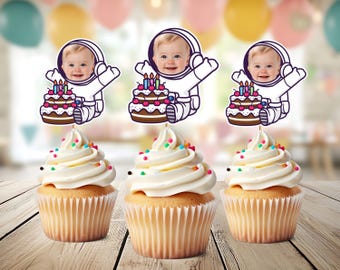 Gepersonaliseerde astronaut-cupcaketoppers | Fototoppers voor babyjongens | Verjaardag met ruimtethema | Rond de zon verjaardagsdecoratie | Digitaal bestand