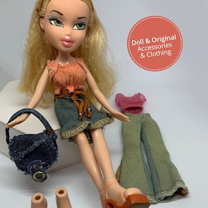 Vintage 2003 Cloe Bratz Strut It! Doll with Original Accessories and Clothing (Some Flaws*) | Early 2000s Toys, MGA Dolls