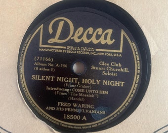 Vintage 1942 Fred Waring Silent Night, Holy Night/O Gathering Clouds 78 RPM, 10&quot; Decca Record (Tested* Some Static)