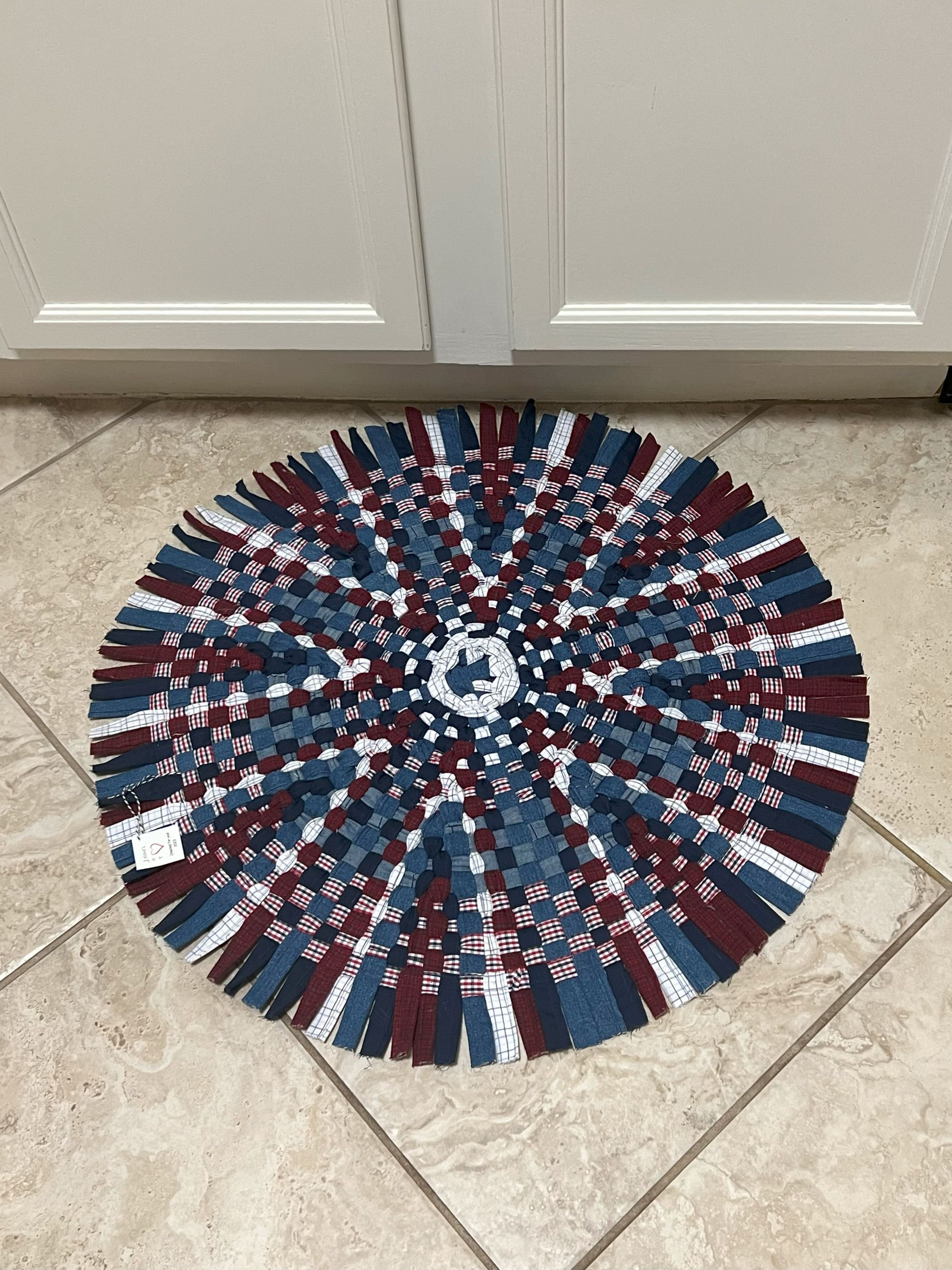 Patriotic Round 26 Inch Wagon Wheel Rug Etsy
