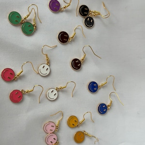 Smiley face earring | 80s smiley face | cute | gift for her | happy face earrings | novelty earrings | dangling