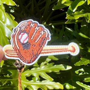 Baseball Glove & Bat Iron On Patch: Embroidered Sports Applique (3&quot; Wide)