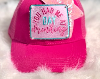 Toppa per bere di giorno: toppa termoadesiva Boujee per cappelli