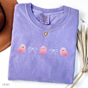 Pink Ghost Halloween Shirt Pastel Spooky Season Tee Comfort Colors Fall 2025 Cute Halloween Graphic Cute Pink Ghost Shirt Unisex Cotton Tee