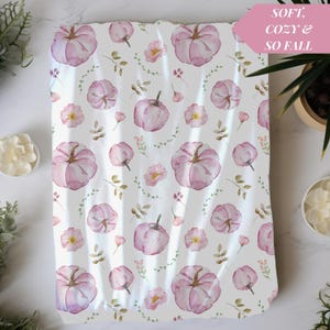 Watercolor Pink Pumpkin Fleece Blanket Cozy Fall Throw for Couch or Bed Soft Autumn Decor Girly Pumpkin Blanket Gift Cozy Floral Velveteen