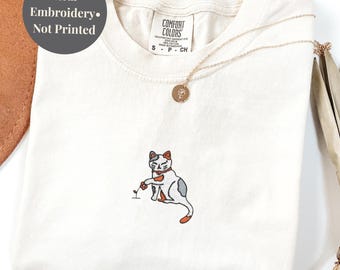 Embroidered Cat Shirt Comfort Colors Cat Tee Floral Cat Embroidery TShirt Cute Cat Lover Gift Minimal Aesthetic Tee Embroider Cat Flower
