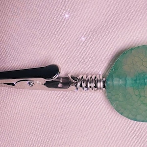 ATM-kaartclip Echte edelsteen groene agaat, lange nagelhulp, helende steen. armbandmaatje als cadeau