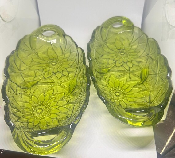 Vintage green glass snack dish set sunflower pattern relish trays , candy dish ,Avacado green mid century glassware set of 2