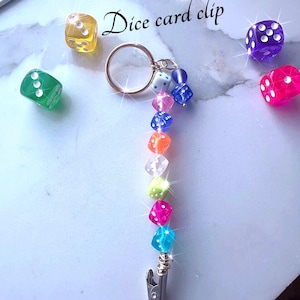 Würfelkarten Clip, Armband Helfer, Debitkarten Zieher Kartengreifer, Zauberstab Clip, Langer Nagel Helfer, Clip, Geschenk zum Spieler, Schlüsselanhänger