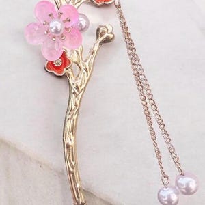 ATM-kaartgrijper elegant goudroze bloemen – lange nagelhulpclip met parelhanger – kersenbloesemtakontwerp, armband buddy helper