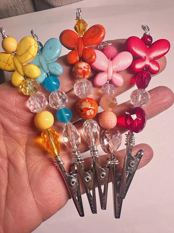 Colorful Butterfly Card Grabbers – 4- Inch Beaded Clip for Long Nails with Crystal & Stone Accents – Fun  Functional Helpe