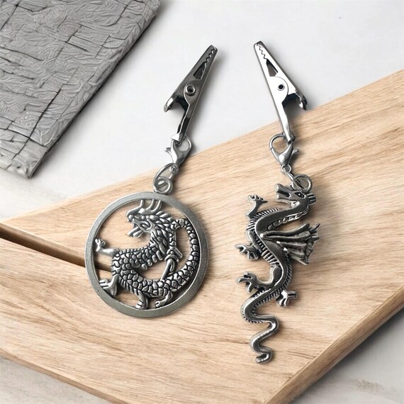 Atm card clip, dragon , gothic smoke clip keychain , bracelet buddy