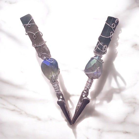 Atm card clip natural stone amozinite or green jade , wire wrapped long nail helper ,bracelet bud helper ,crystal card clip