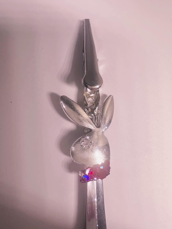 Bunny Bling ATM Card Grabber – Long Nail Clip Tool with Pink Gems & Silver Ears, Fun Debit Helper Gift