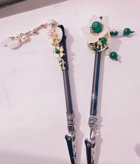Atm card clip , long nail grabber , credit card grabber , smokers gift , Emrald green May Birthday gift idea Dark Green floral