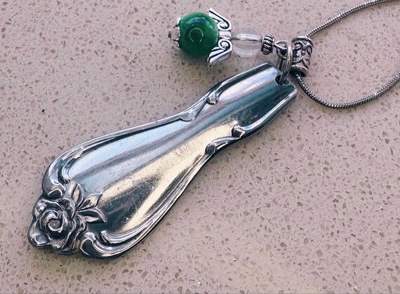Spoon necklace pennant crystal glossy flowers Ann’s scrolls UNF190 antique angel and wings , gift