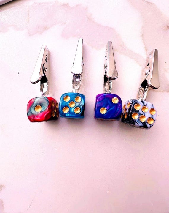 Dice atm card clip, 2 ‘’bracelet helper, unique gift, Debit Card Puller Card Grabber, Wand Clip, Long Nail helper,Gift for Gambler, keychain