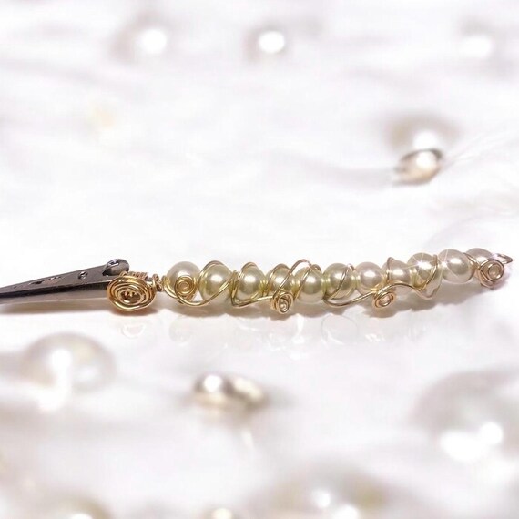 ATM Card Clip  Long Nail Grabber  Pearl Bracelet Helper with a Fancy Twist Gold Wire Wrapped, Elegant,Always Ready to Lend a Helping