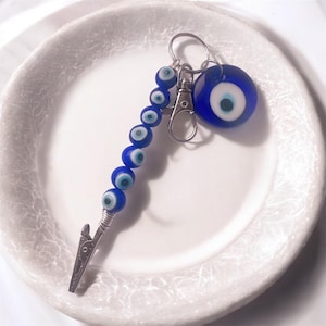 Clip para tarjeta de cajero automático con forma de mal de ojo, ayuda para uñas largas, pulsera amiga, ayuda para pulsera, clip multiusos