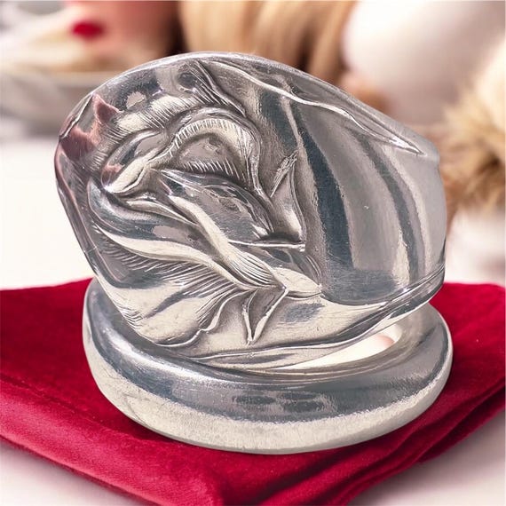 Spoon ring silver plated Paragon triple . Floral vintage