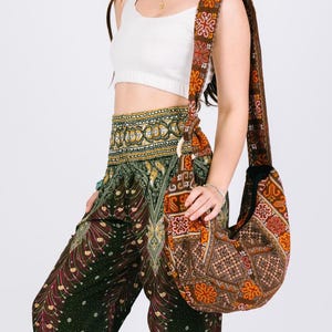 Hippy Festival Sling Bag – Boho Crossbody with Tribal Pattern – Adjustable Strap, Large Pocket, Cotton Two-Layer Design