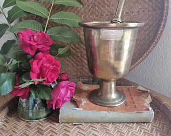 Grand mortier et pilon en laiton - décoration de cuisine syrienne vintage