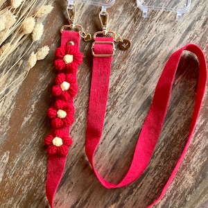 universal mobile phone chain cord band mobile phone cord Landyard to hang crocheted flowers gold-colored carabiner gift for her