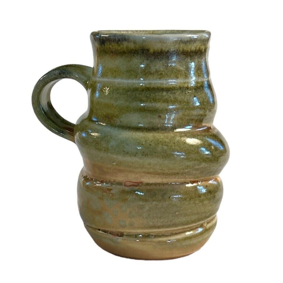 Nathaneal Huffman Like Keramik Grün und Orange glasierte Kaffeetasse