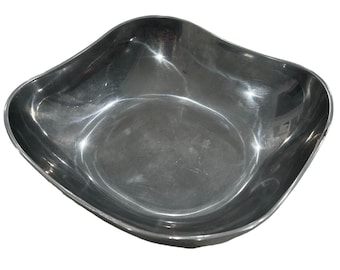 Cuenco para servir Art Déco festoneado cuadrado de peltre plateado Wilton Armetale