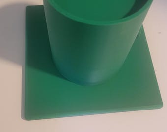 コーンをかぶった猫と小型犬用のフード＆ウォーターディッシュ：3Dプリント