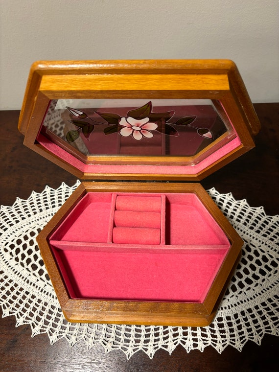 VTG Jewelry Box Wooden with Ornate Glass Door 2 O… - image 4