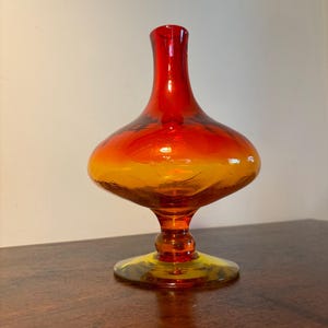VTG Blenko Crackle Glass Decanter Vase Footed Amberina Tangerine Orange Red 9”