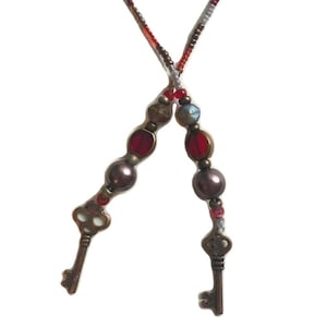 Victorian Lock and Key Beaded Bookmark, Dark Academia Book Thong