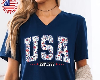 Camiseta de mujer Floral USA Est 1776, camiseta patriótica femenina para el 4 de julio, camiseta boho americana de flores silvestres para julio, regalo floral con letras de EE. UU. para ella.