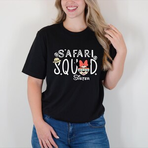 K&ouml;nnte beinhalten: Ein Set aus drei Keramikbechern mit gesprenkelter, matter Oberfl&auml;che. Die Becher sind in Creme-, Hellgrau- und Dunkelgraut&ouml;nen gehalten. Jeder Becher hat ein schlichtes, minimalistisches Design und einen abgerundeten Henkel.