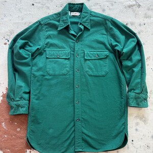 Camisa vintage de algodón con botones verde de gamuza de L.L.Bean de los años 70 - Talla M