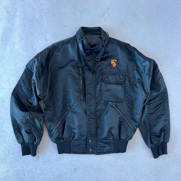 Chaqueta bomber utilitaria Porsche de satén negro vintage de los años 80