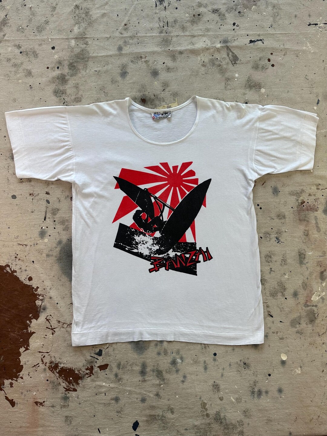 Vintage 1980s Banzai Rising Sun Windsurfing Double Bull White T-shirt ...