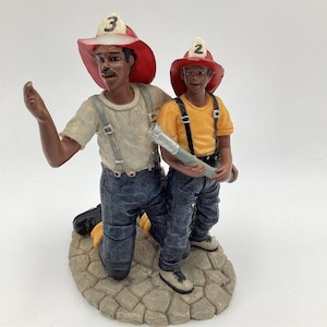 Heroischer Feuerwehrmann 3D Resin Figur Vintage Decor