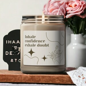 Natural soy wax scented candle in a 9oz glass jar | Special gift idea