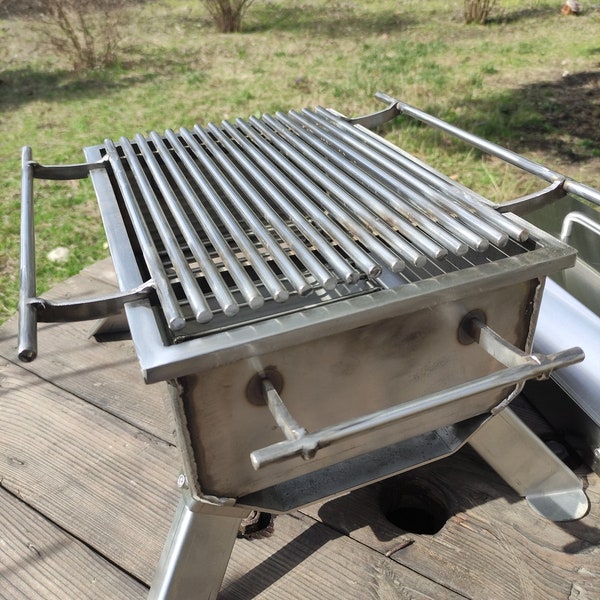 Barbecue with grate and lid! Tabletop hibachi grill made of stainless steel!