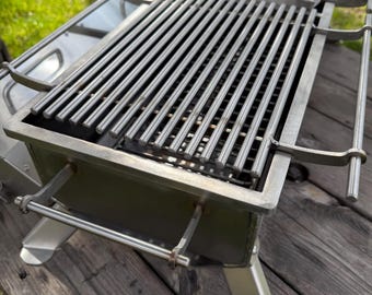 Tabletop grill with a lid and a frying pan! Hibachi grill! Barbeque for the garden! Charcoal grill! BBQ! Fire pit!