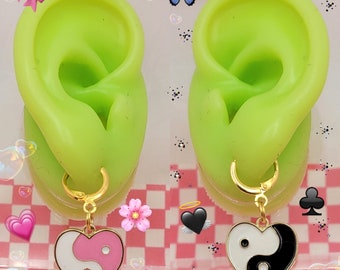 Dualität Herzen Manschetten Ohrringe: Yin Yang Y2K Style Gold Ohrring Manschetten