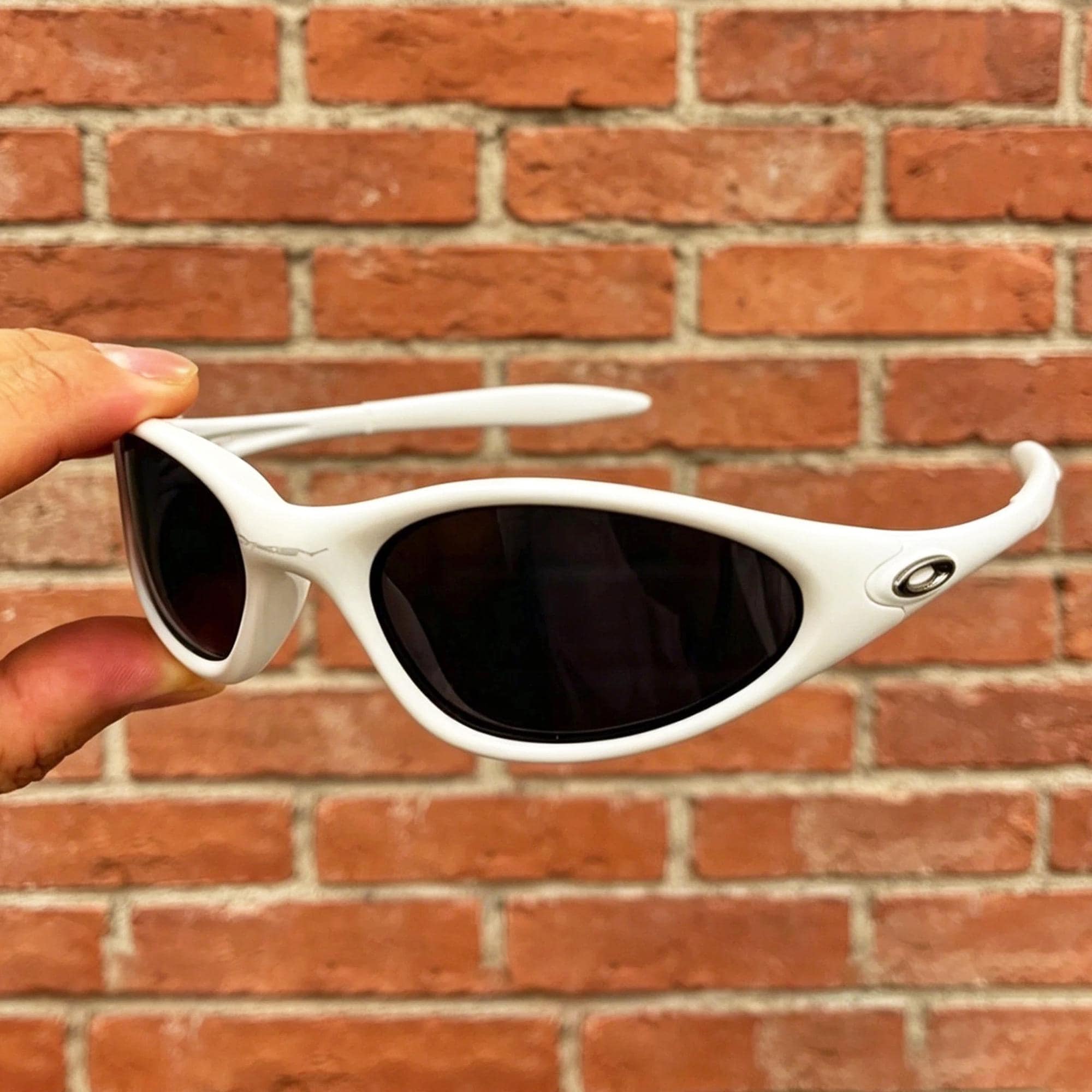 Oakley Minute White - Etsy