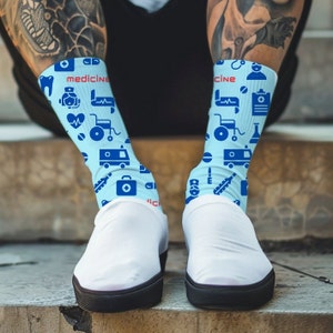 Medical Socks for Men and Women Healthcare Professional Socks Doctor Nurse Socks Blue Medical Theme Socks Gift for Healthcare Workers